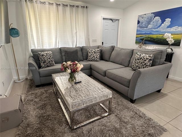 404 NW 2nd Ave A, Hallandale Beach, FL 33009