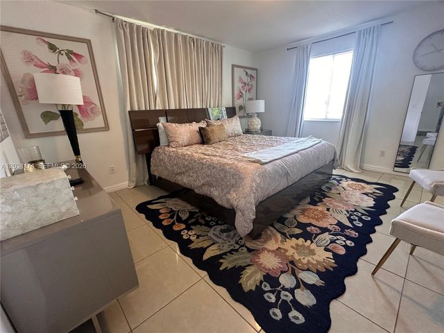 404 NW 2nd Ave A, Hallandale Beach, FL 33009
