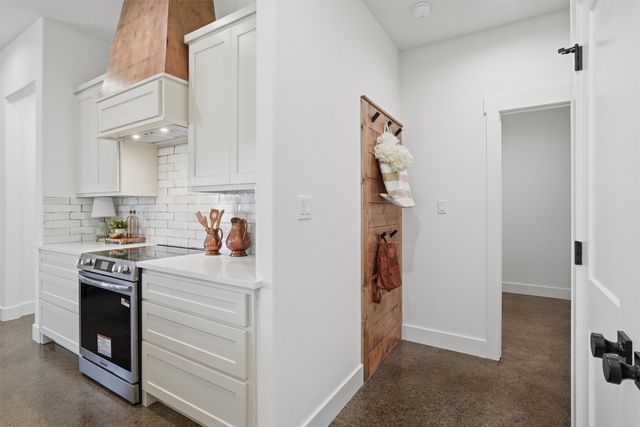 948 Huckleberry Lane, Tolar, TX 76476