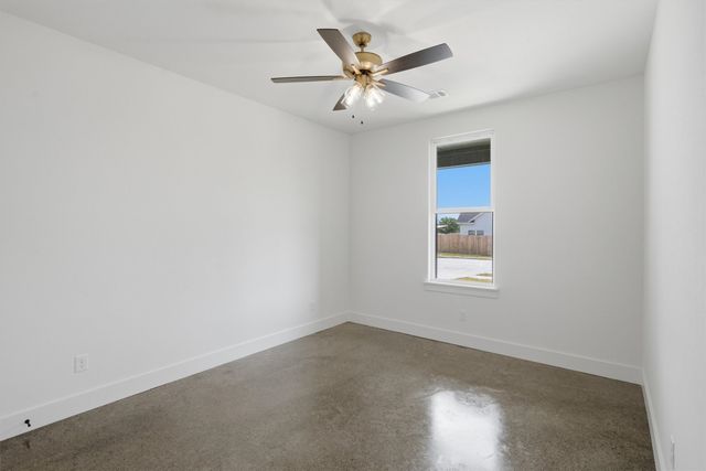 948 Huckleberry Lane, Tolar, TX 76476