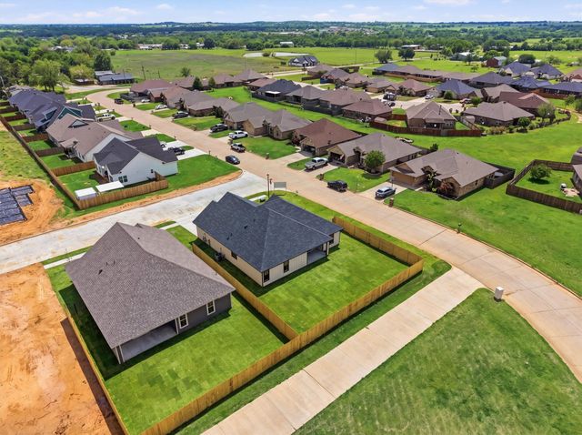 948 Huckleberry Lane, Tolar, TX 76476