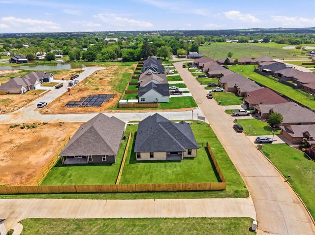 948 Huckleberry Lane, Tolar, TX 76476