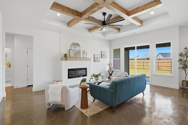 948 Huckleberry Lane, Tolar, TX 76476