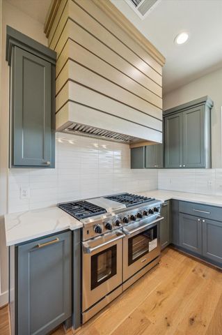 10362 Hunter Creek Lane, Conroe, TX 77304