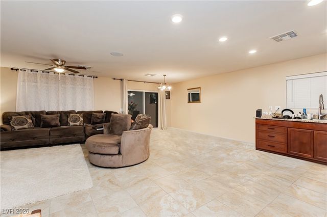 2421 Wild Onion, Las Vegas, NV 89030