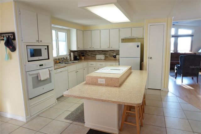 145 RAROTONGA ROAD, North Port, FL 34287