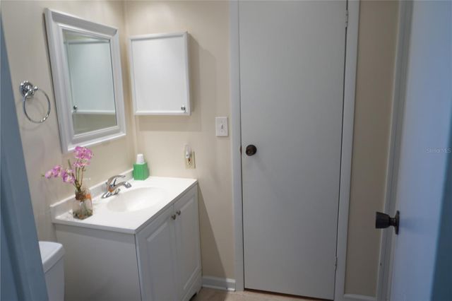 145 RAROTONGA ROAD, North Port, FL 34287