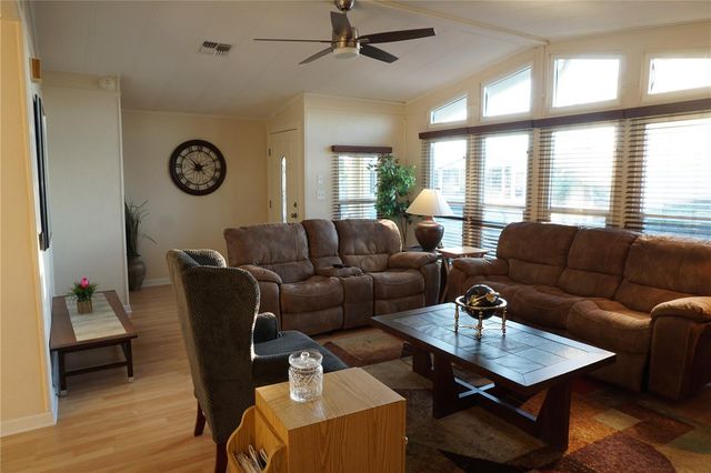 145 RAROTONGA ROAD, North Port, FL 34287