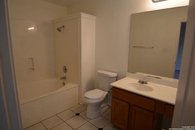 34 DRIZZLE RUN, San Antonio, TX 78240