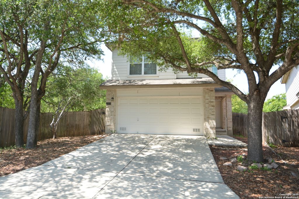 34 DRIZZLE RUN, San Antonio, TX 78240