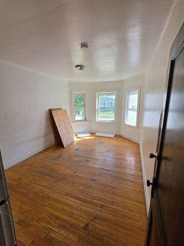 7954 S Harvard Avenue, Chicago, IL 60620