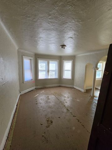 7954 S Harvard Avenue, Chicago, IL 60620
