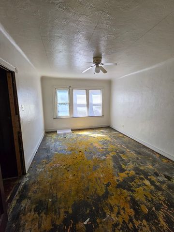 7954 S Harvard Avenue, Chicago, IL 60620