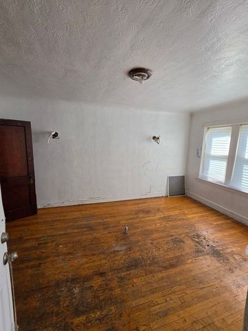 7954 S Harvard Avenue, Chicago, IL 60620