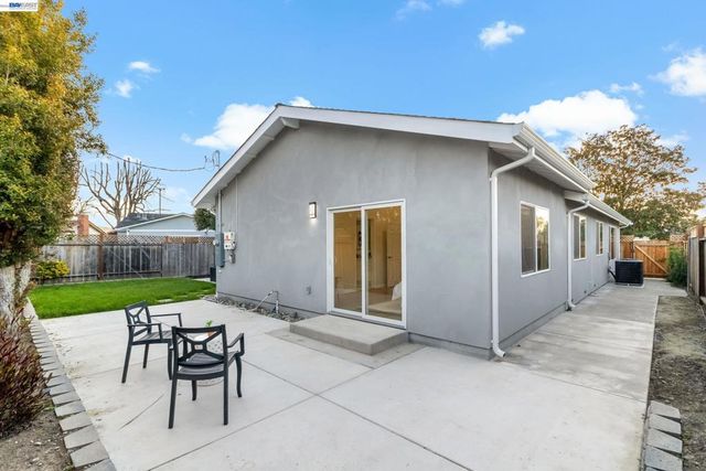 39676 Bruning St, Fremont, CA 94538