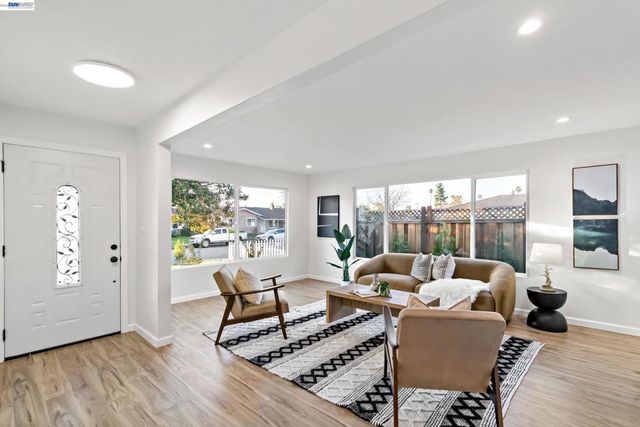 39676 Bruning St, Fremont, CA 94538