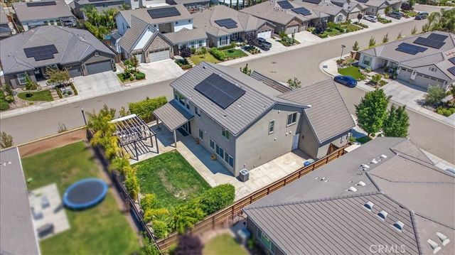 338 Boulder Drive S, Madera, CA 93636
