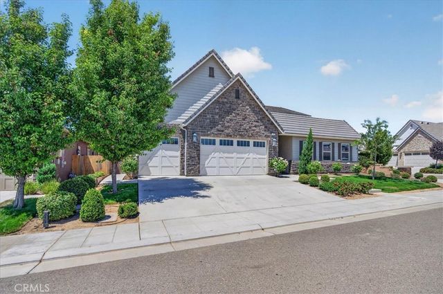 338 Boulder Drive S, Madera, CA 93636