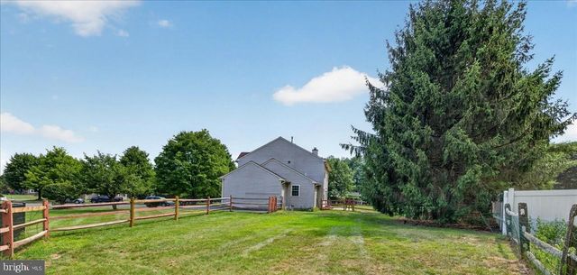 2270 DOGWOOD CT, Warrington, PA 18976
