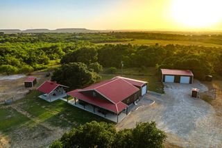 3021 FM 1689, Comanche, TX 76442