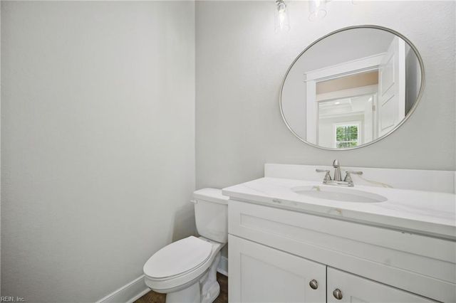 403 Pointe Vista DR, Elizabeth City, NC 27909
