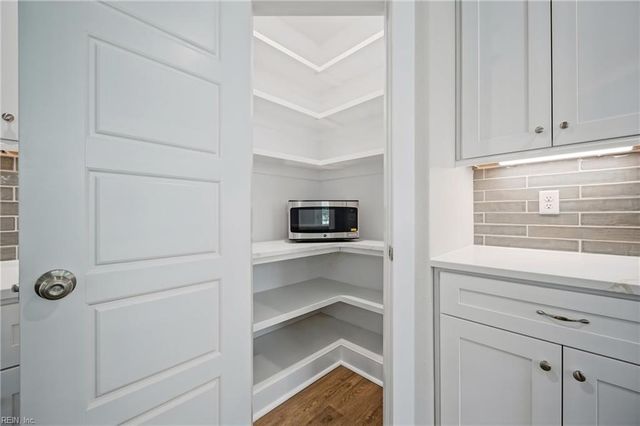403 Pointe Vista DR, Elizabeth City, NC 27909
