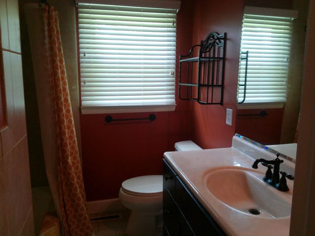 221 Maple Avenue, Calvert City, KY 42029