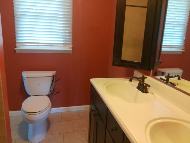 221 Maple Avenue, Calvert City, KY 42029