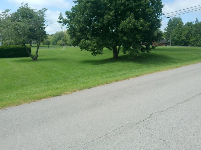 221 Maple Avenue, Calvert City, KY 42029