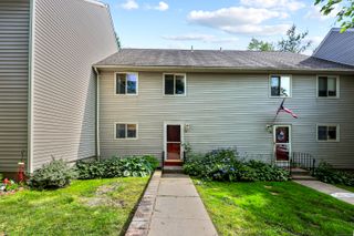 22 Mohawk Court 22, Cromwell, CT 06416