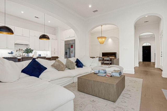 2706 Tudor Manor, Houston, TX 77082