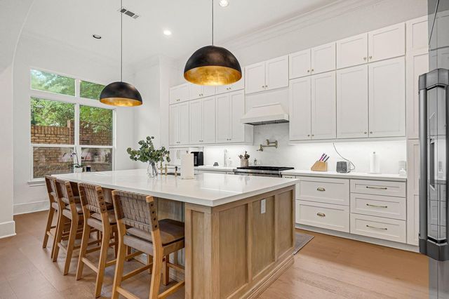 2706 Tudor Manor, Houston, TX 77082