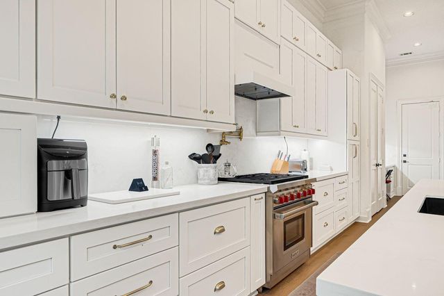 2706 Tudor Manor, Houston, TX 77082