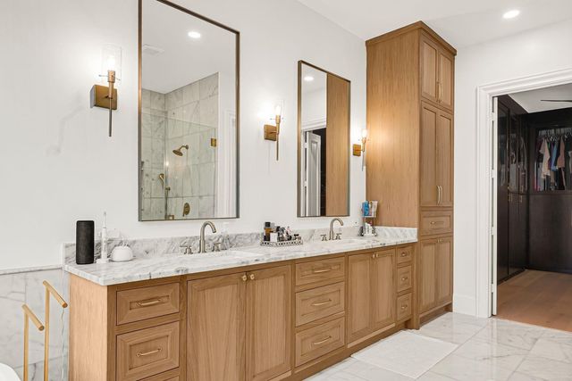 2706 Tudor Manor, Houston, TX 77082