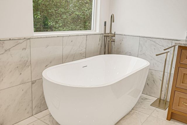 2706 Tudor Manor, Houston, TX 77082