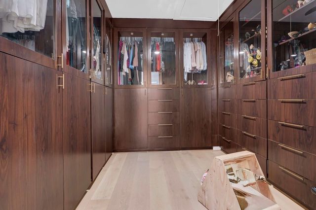 2706 Tudor Manor, Houston, TX 77082