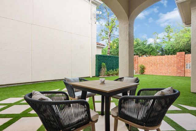 2706 Tudor Manor, Houston, TX 77082