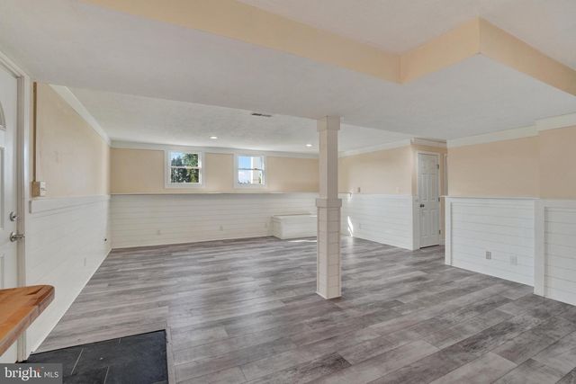 6043 WOODS RD, Stewartstown, PA 17363