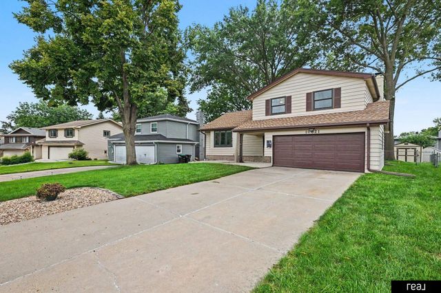 10621 N Street, Omaha, NE 68127