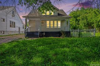 15224 Rossini Drive, Detroit, MI 48205