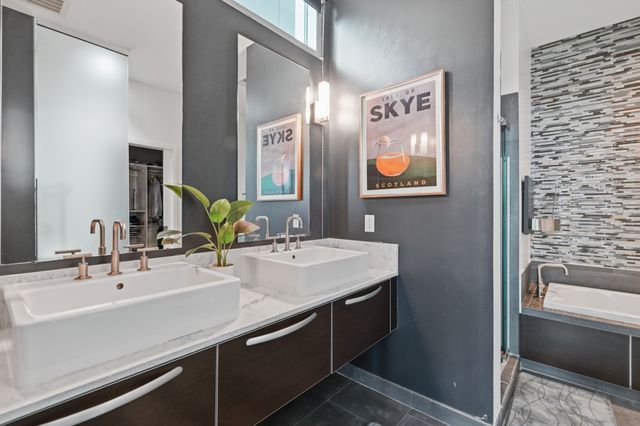 700 12th Ave S Unit 605, Nashville, TN 37203