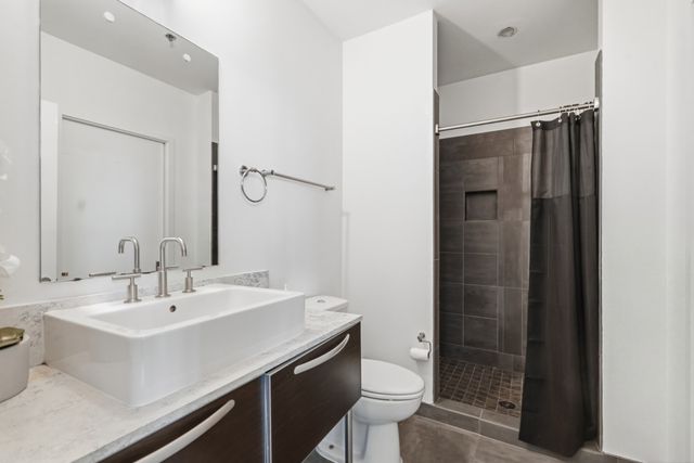 700 12th Ave S Unit 605, Nashville, TN 37203
