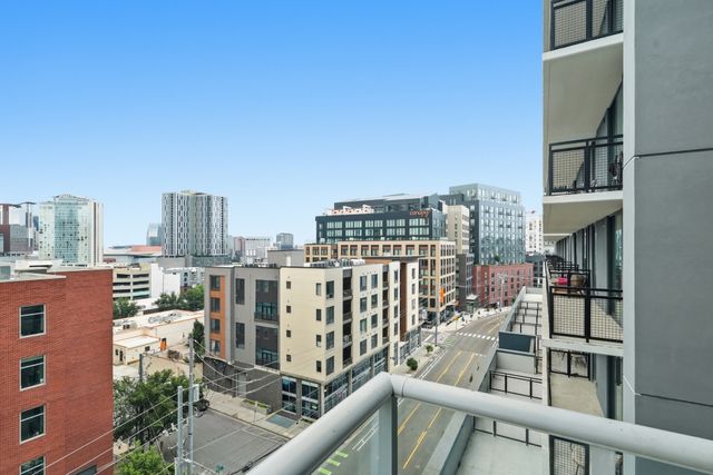 700 12th Ave S Unit 605, Nashville, TN 37203