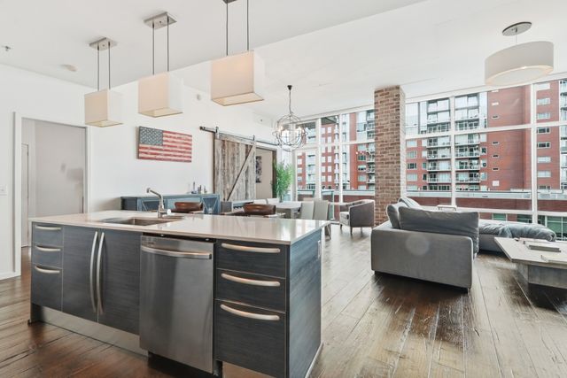 700 12th Ave S Unit 605, Nashville, TN 37203