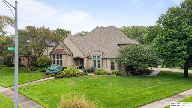 21506 Pinehurst Avenue, Elkhorn, NE 68022