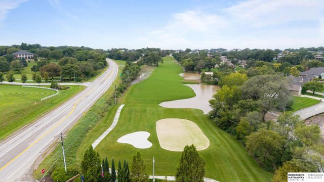 21506 Pinehurst Avenue, Elkhorn, NE 68022