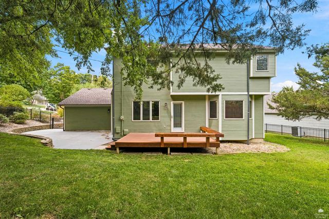 3913 Deandra Ln, Manhattan, KS 66503