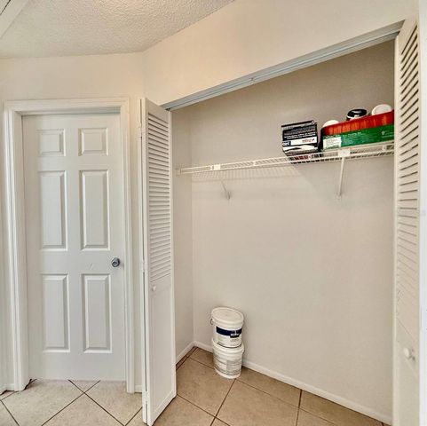 3107 W MARCUM STREET B, Tampa, FL 33611