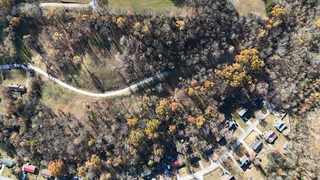 2090 Wild Cherry Dr, Lewisburg, TN 37091