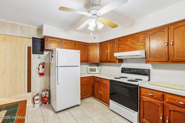 11 B Moccasin Drive, Whiting, NJ 08759